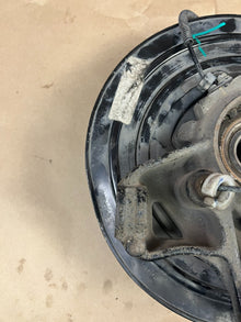 11-15 Jeep Grand Cherokee SRT 6.4 Rear Driver LH Side Spindle Knuckle 04877113ab