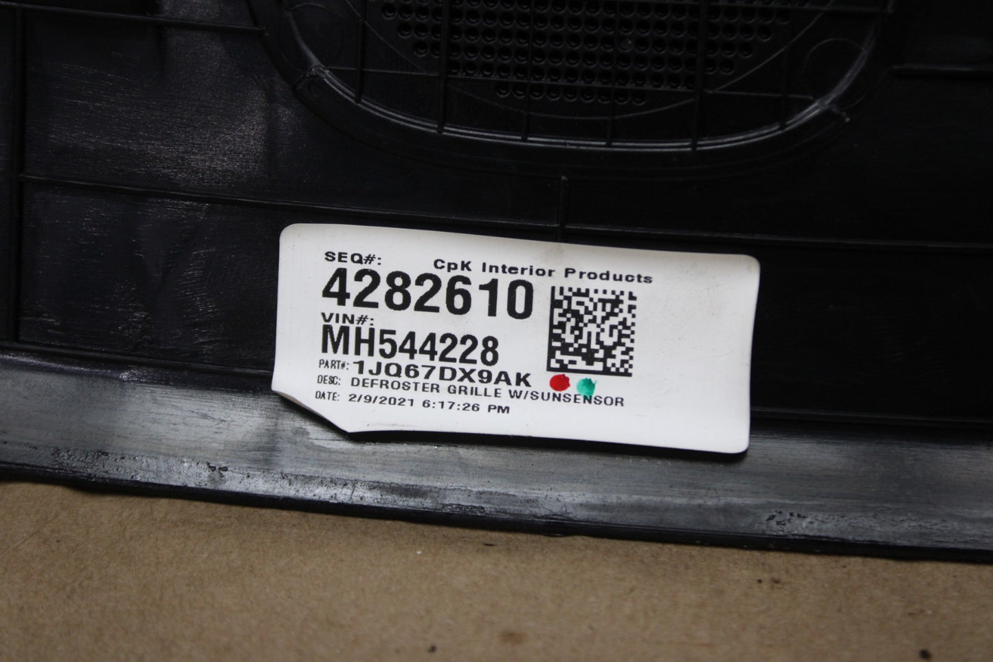 2011-2023 CHARGER FRONT DASH DEFROSTER GRILLE DEFROST VENT PANEL OEM 1JQ67DX9AL