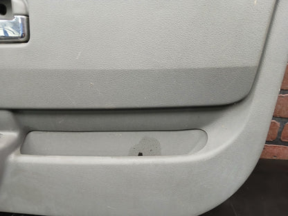 2007 Jeep Grand Cherokee Front Passenger RH Side Interior Door Panel Gray