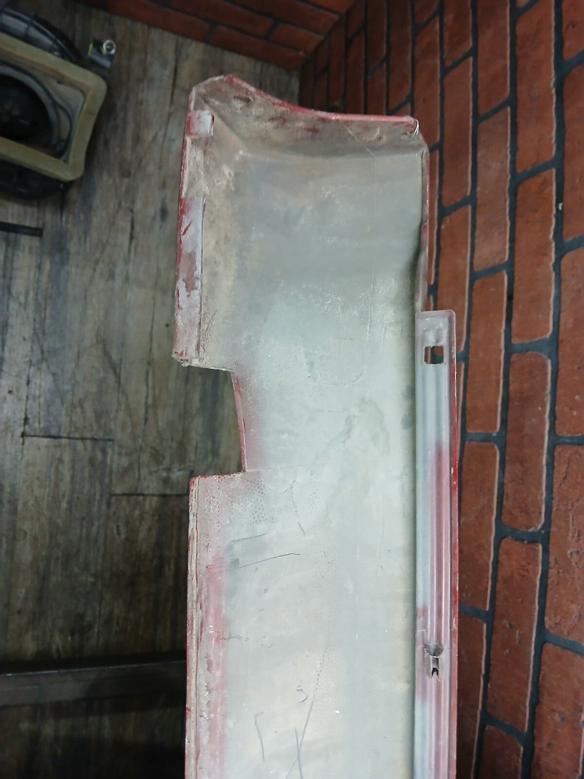 2008 Dodge Charger Driver LH Side Skirt Rocker Panel Molding Red Damaged
