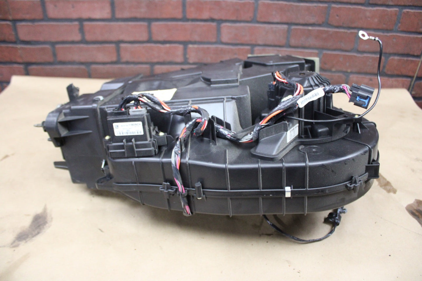 2007-2013 Cadillac Escalade Rear Heater Core Box A/C HVAC Box Assembly 20859527