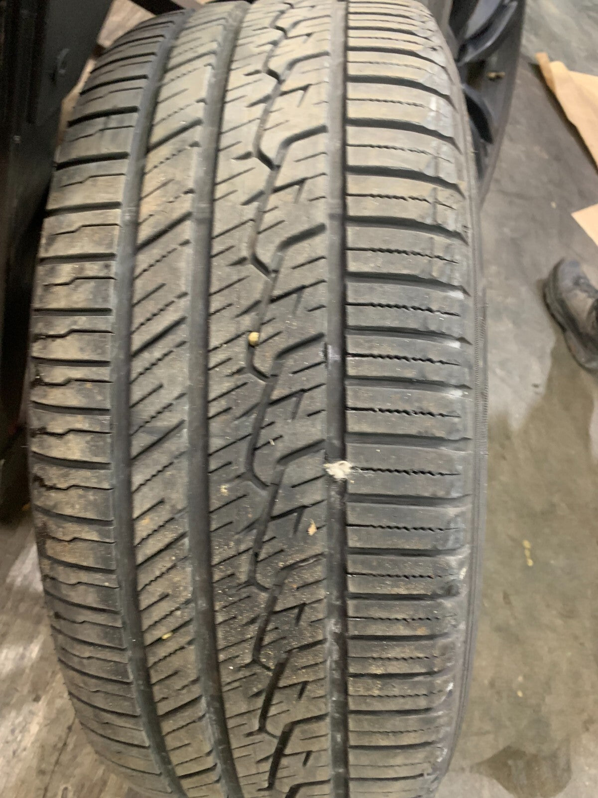 2011-2014 Dodge Charger/300/Challenger SRT8 Full Wheel Set w/ Center Caps 5 spk