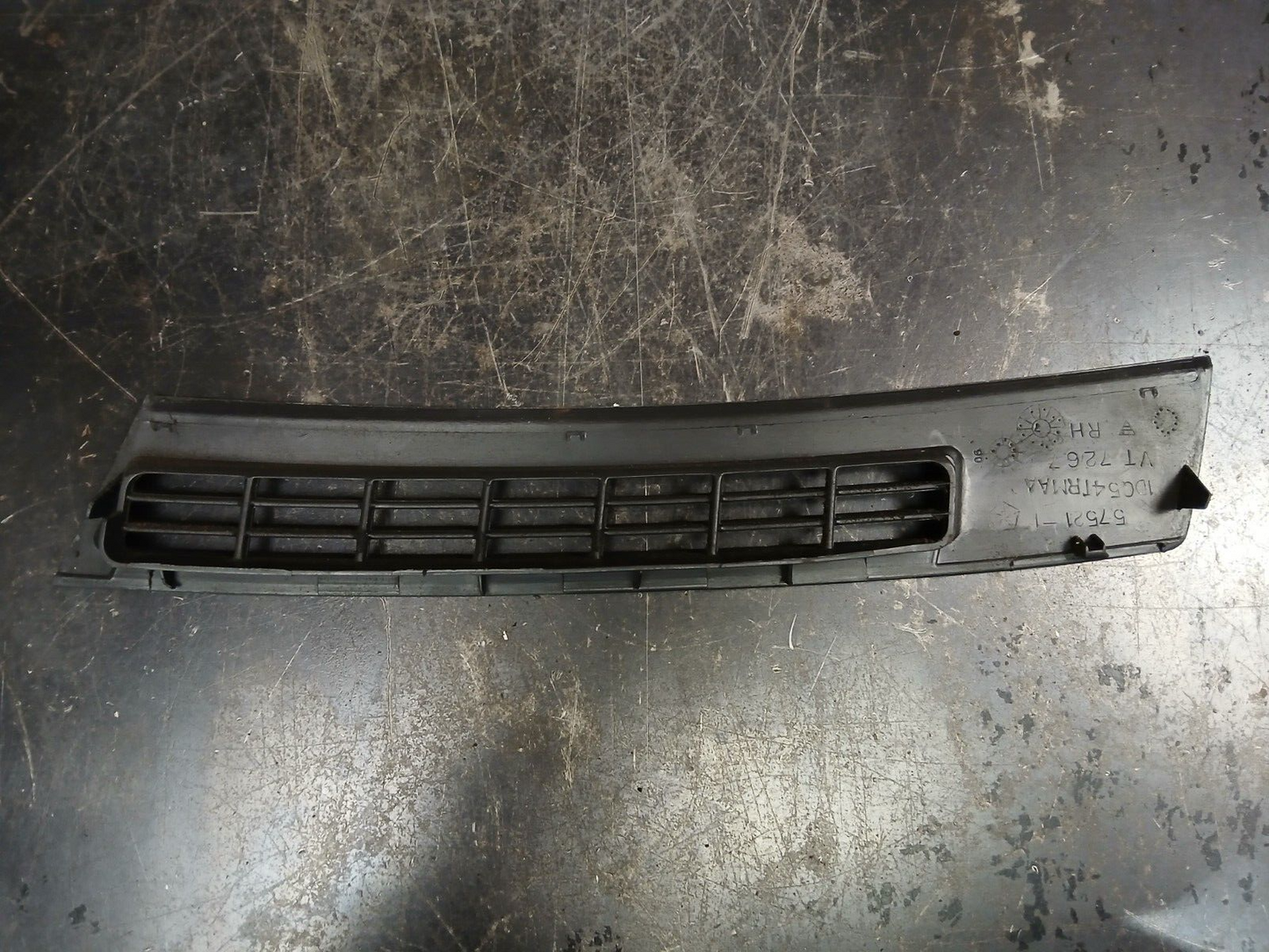 2006-10 Jeep Grand Cherokee Dash Upper Defroster Vent Set 1dq54trmaa 1dq55trmaa