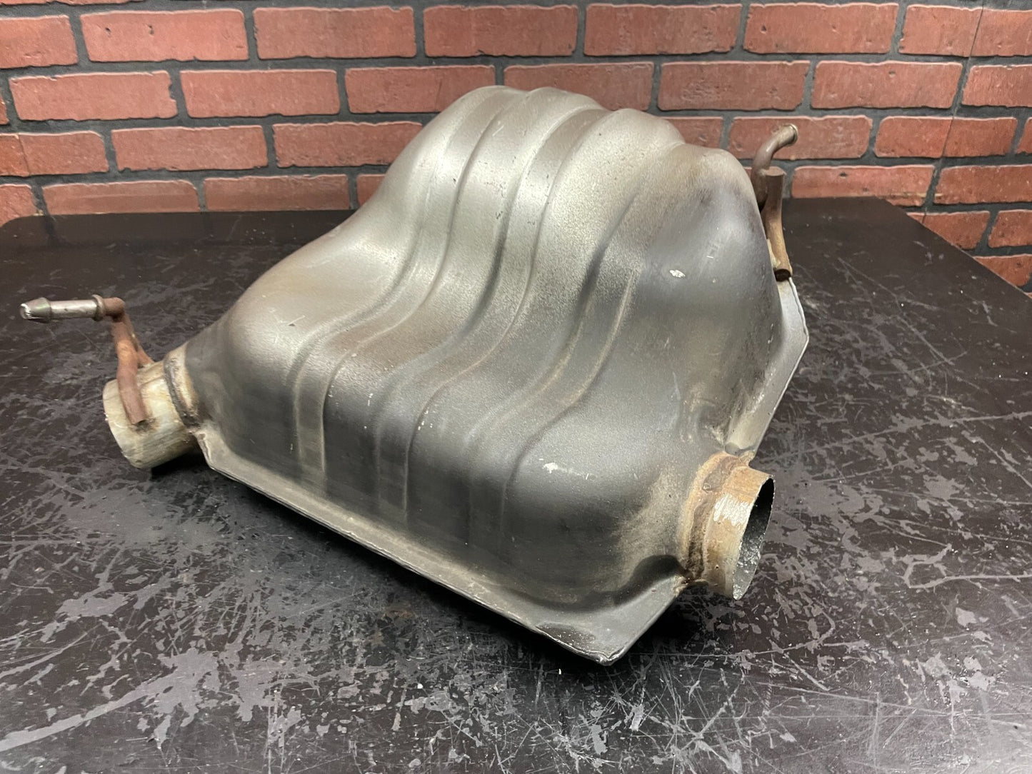 12-21 Jeep Grand Cherokee SRT Rear Right Passenger Exhaust Muffler Resonator OEM