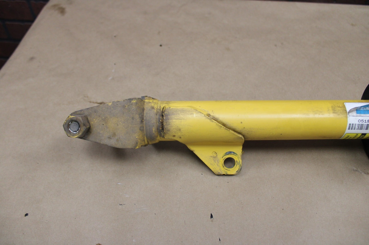 2008-2014 CHALLENGER SRT Front Passenger RH Shock Absorber Strut OEM 05181349AG