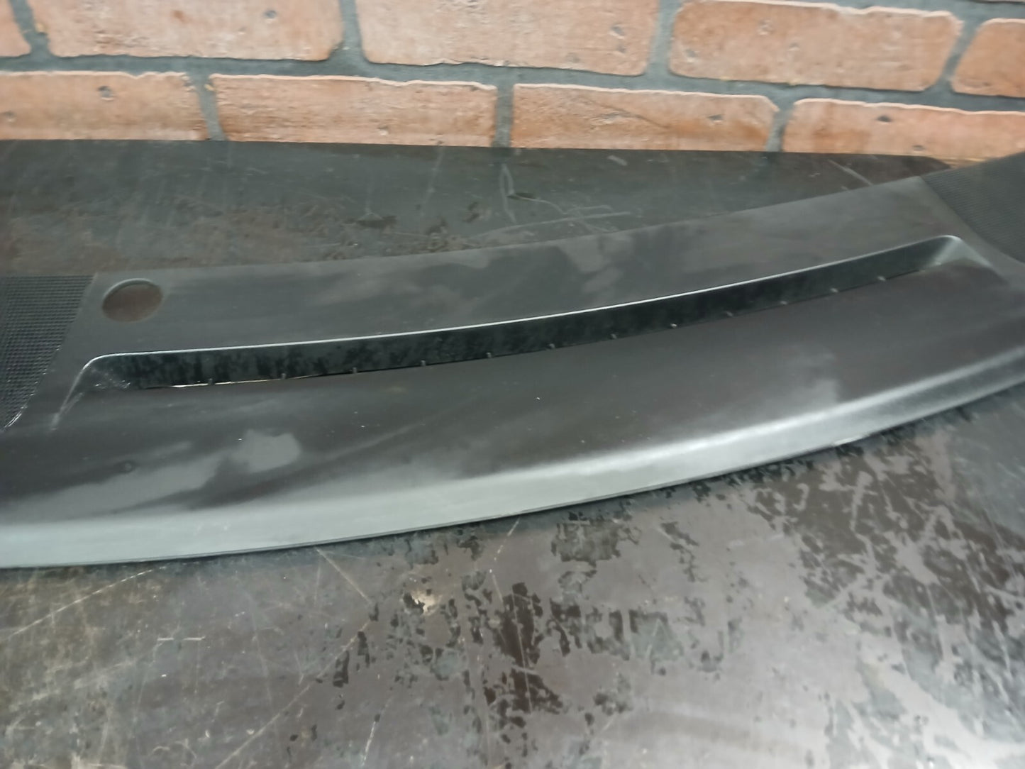 2011-2023 Charger/300 Dash Windshield Defroster Grille Panel 1jq67dx9ah