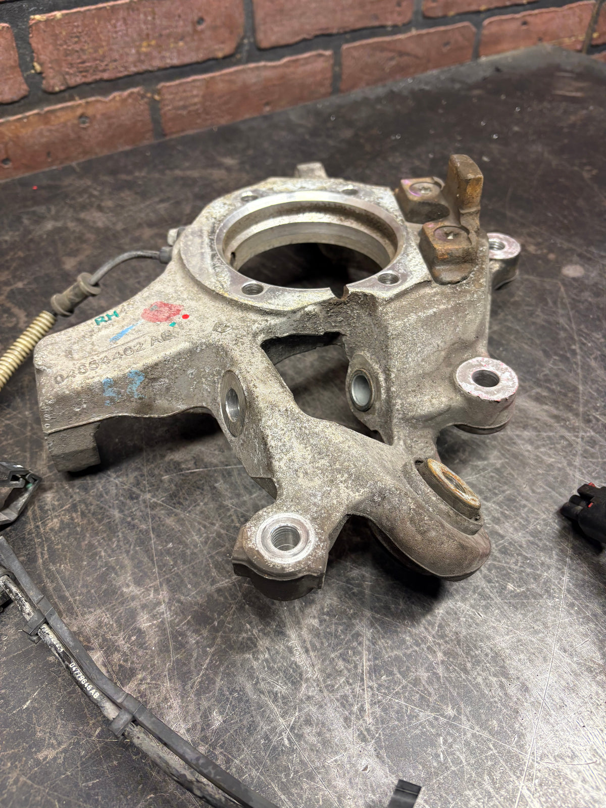 11-23 Charger Challenger SRT Scat Pack Hellcat Rear Right Passenger Spindle Knuckle OEM