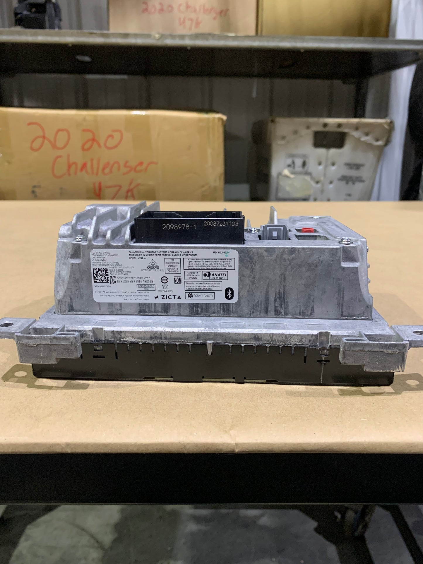2020 Challenger Charger 8.4” Uconnect with Performance Pages
