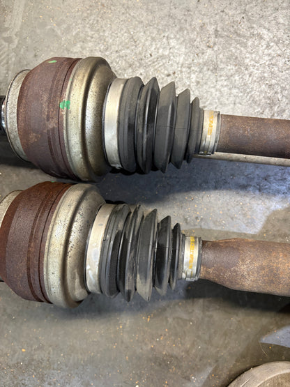2009-2014 Charger Challenger 300 SRT8 OEM Getrag LSD 226mm Rear Axle Pair