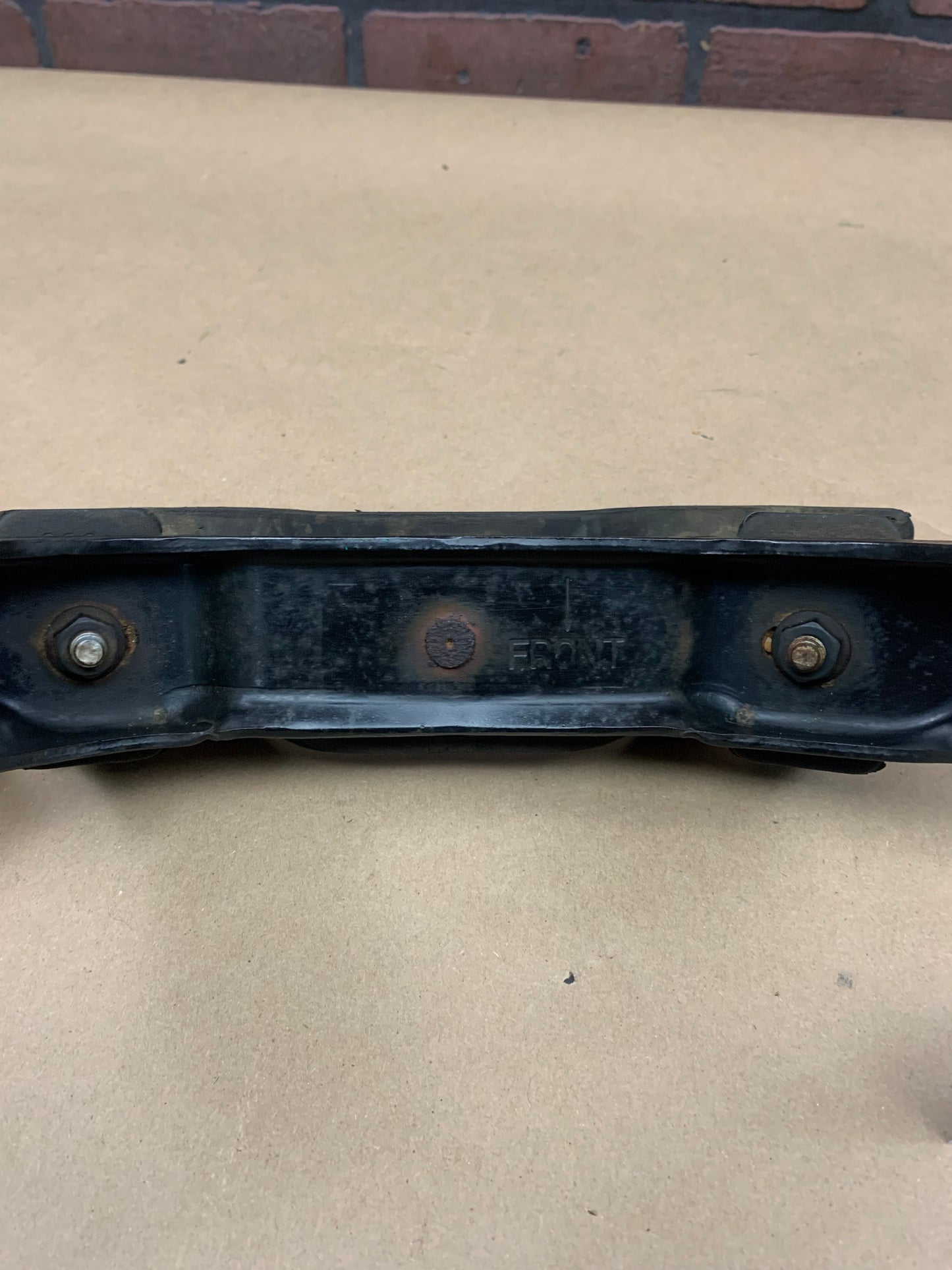 09-23 TR6060 Manual Challenger Transmission Mount and Gearshift Bracket