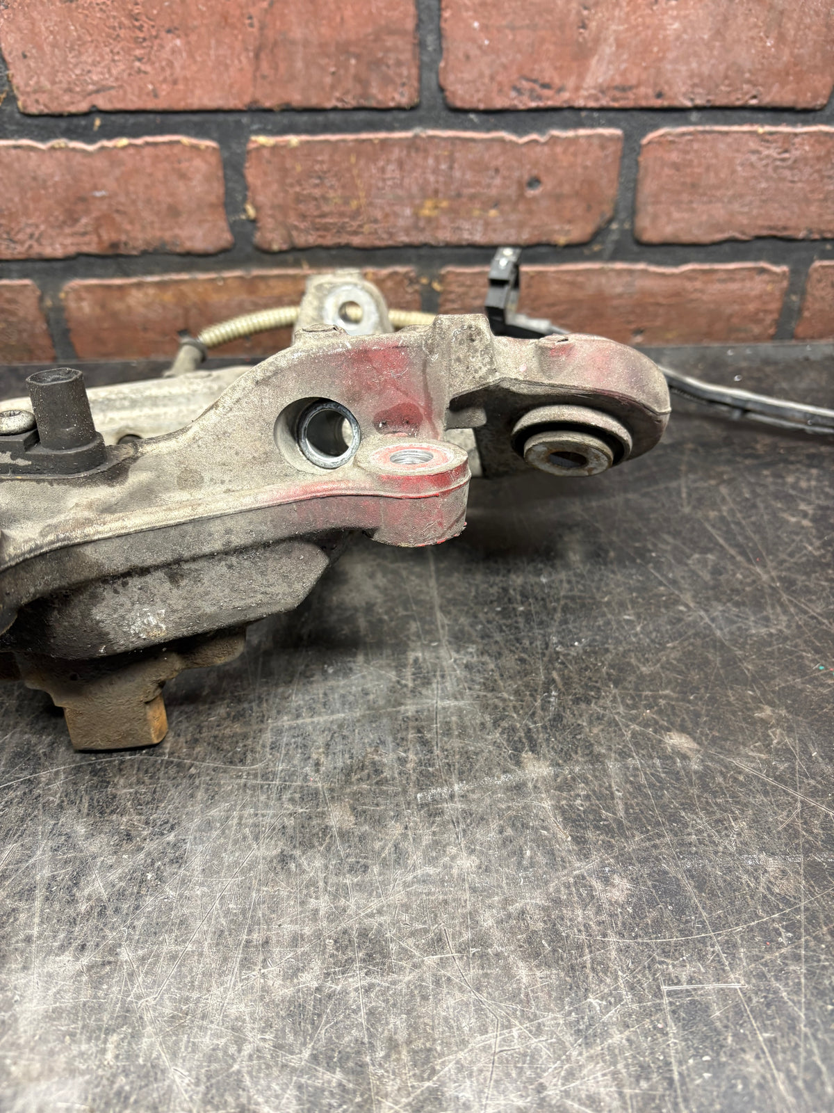 11-23 Charger Challenger SRT Scat Pack Hellcat Rear Right Passenger Spindle Knuckle OEM