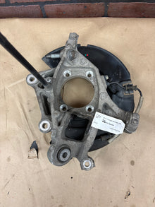 05-14 Charger Challenger 300 SRT8 Passenger Rear Knuckle