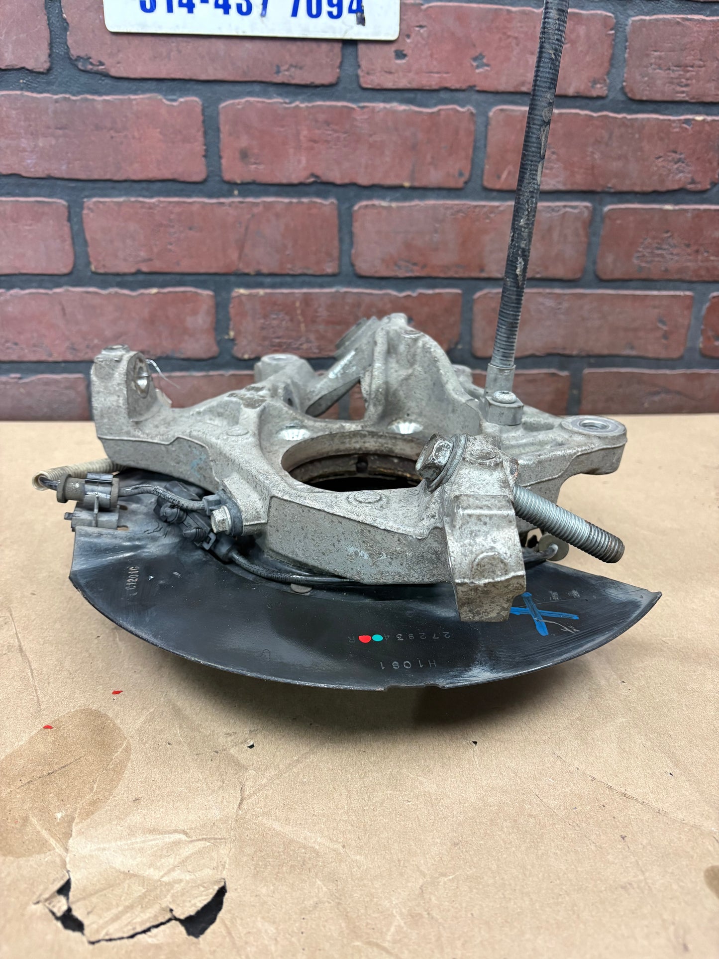 05-14 Charger Challenger 300 SRT8 Passenger Rear Knuckle