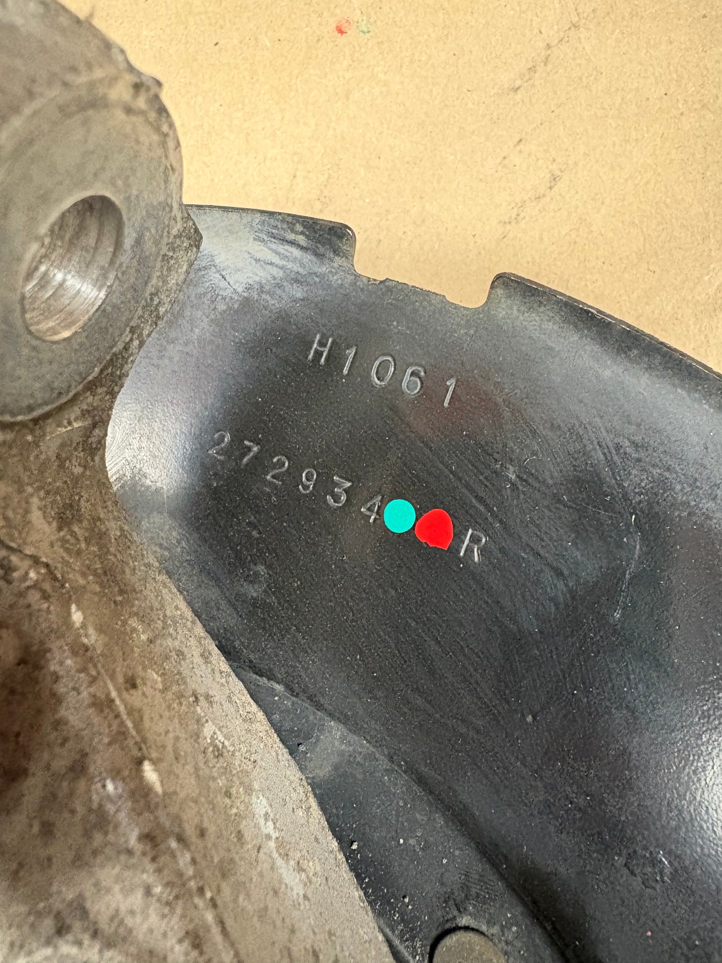 05-14 Charger Challenger 300 SRT8 Passenger Rear Knuckle