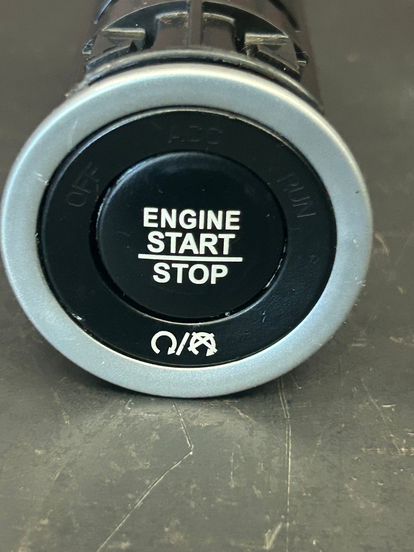 2016 - 2023 CHRYSLER DODGE ENGINE IGNITION START STOP SWITCH BUTTON OEM