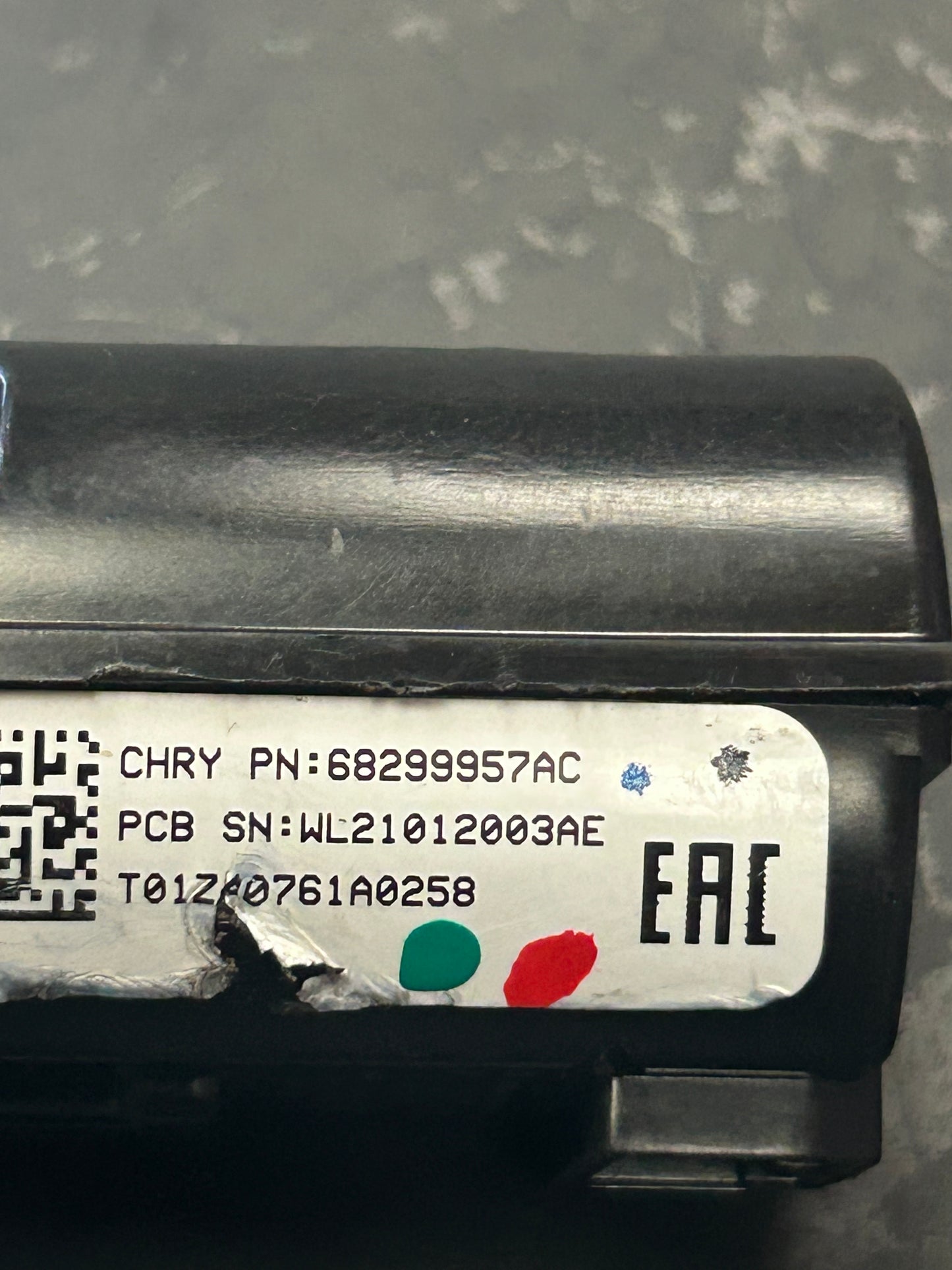 2016 - 2023 CHRYSLER DODGE ENGINE IGNITION START STOP SWITCH BUTTON OEM