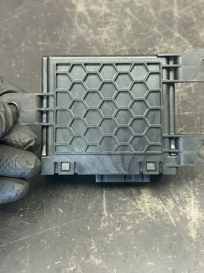 2018 - 2024 Dodge Chrysler Jeep Gateway Control Module OEM 068492545AA