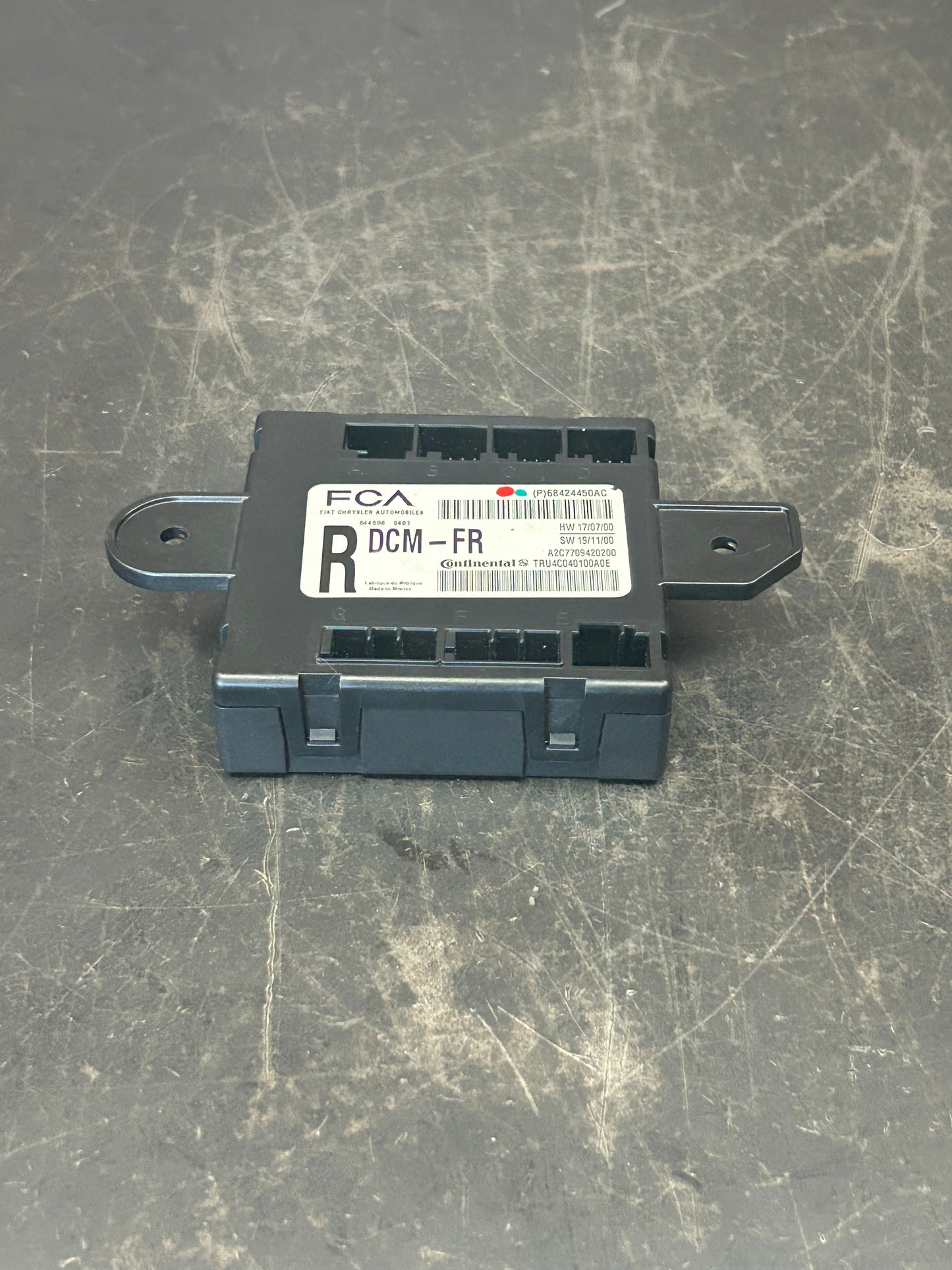 2020 - 2021 DODGE CHARGER FRONT RIGHT SIDE DOOR CONTROL MODULE OEM 68424450AC