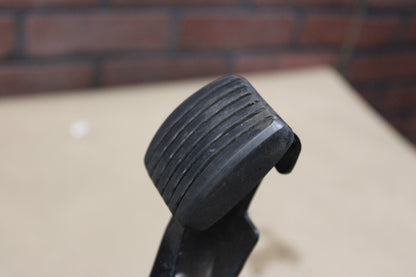 07-23 CHALLENGER CHARGER 300 EMERGENCY E PARKING BRAKE PEDAL 04779596ae