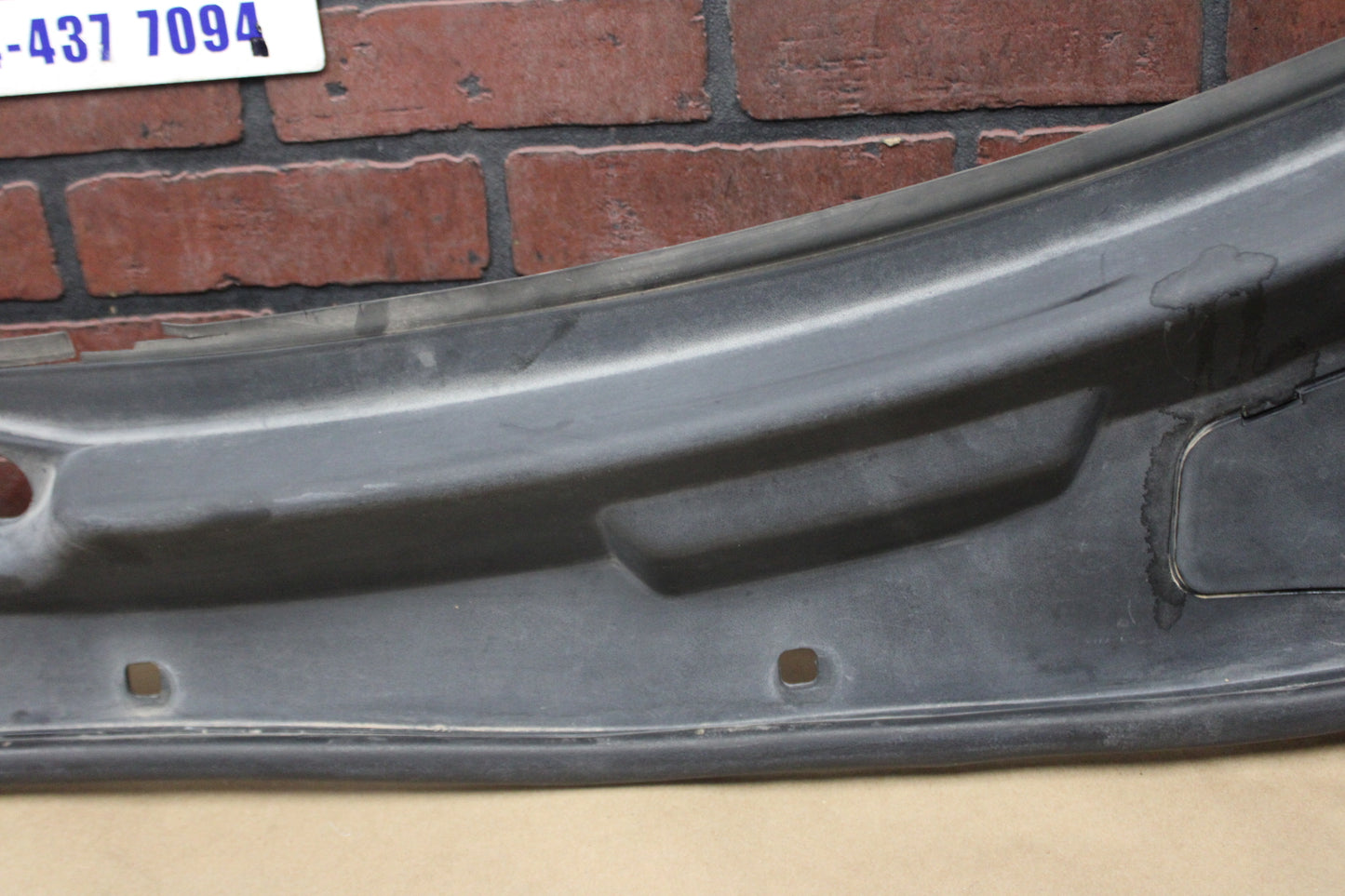 2008-2023 CHALLENGER SRT8 EXTERIOR WINDSHIELD WIPER COWL PANEL 05028757AD OEM