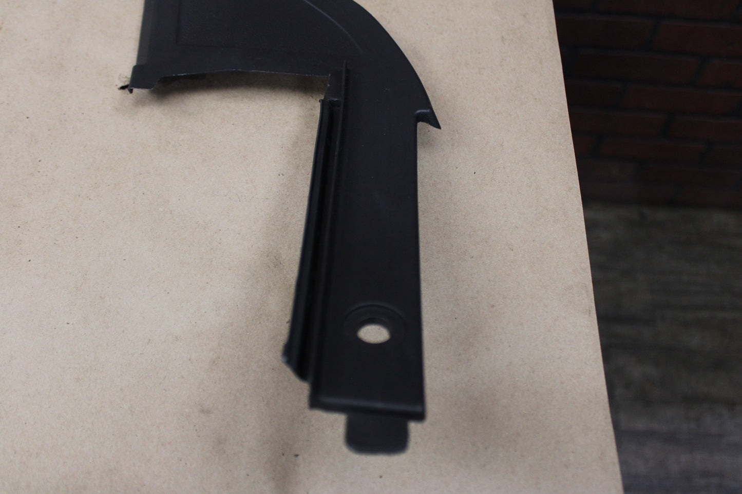 06-10 Dodge Charger Driver Left Interior Door Window Opening Molding Mopar OEM