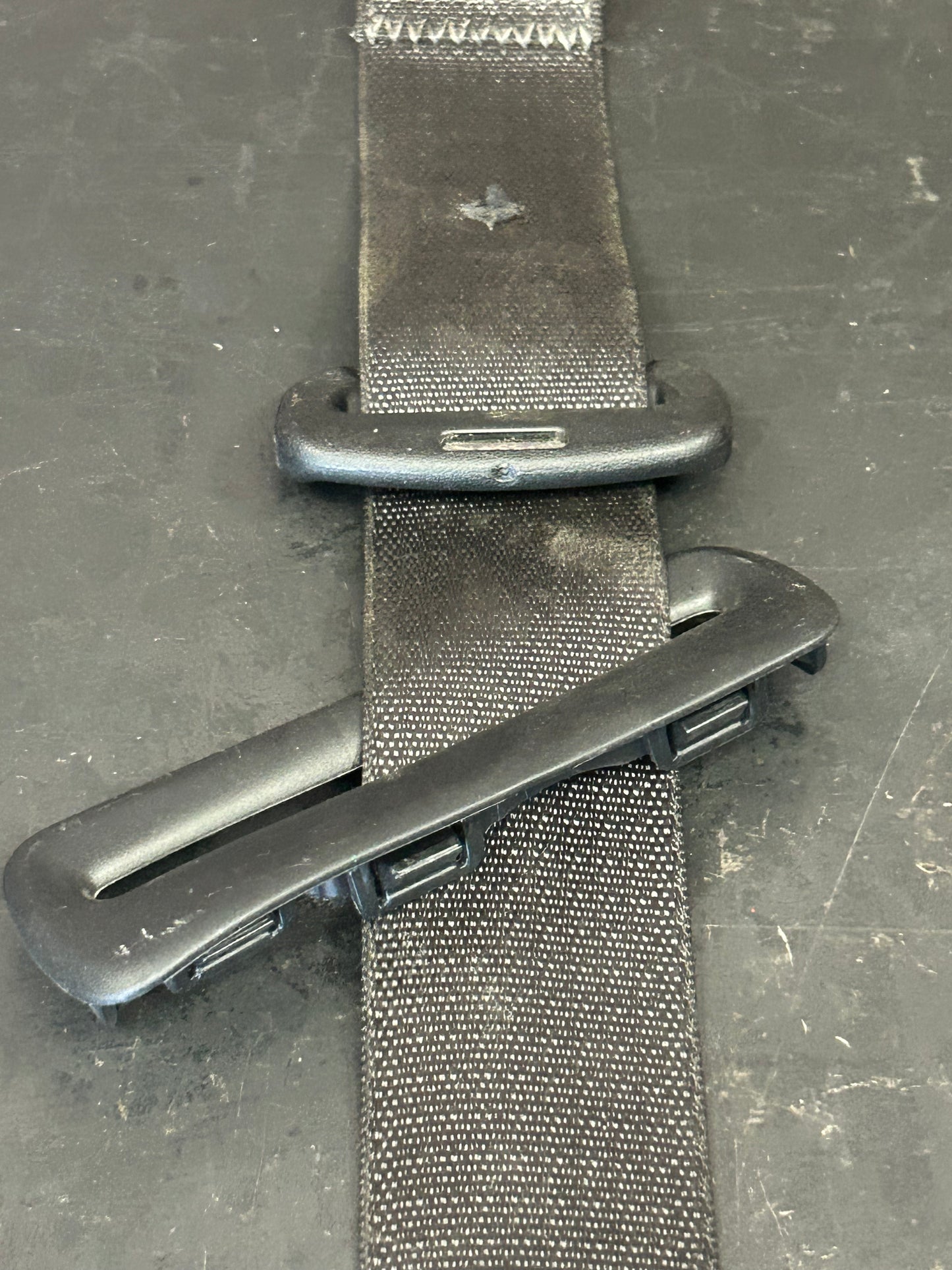 2019-2023 DODGE CHARGER REAR LEFT RIGHT CENTER SEAT BELT RETRACTOR SET