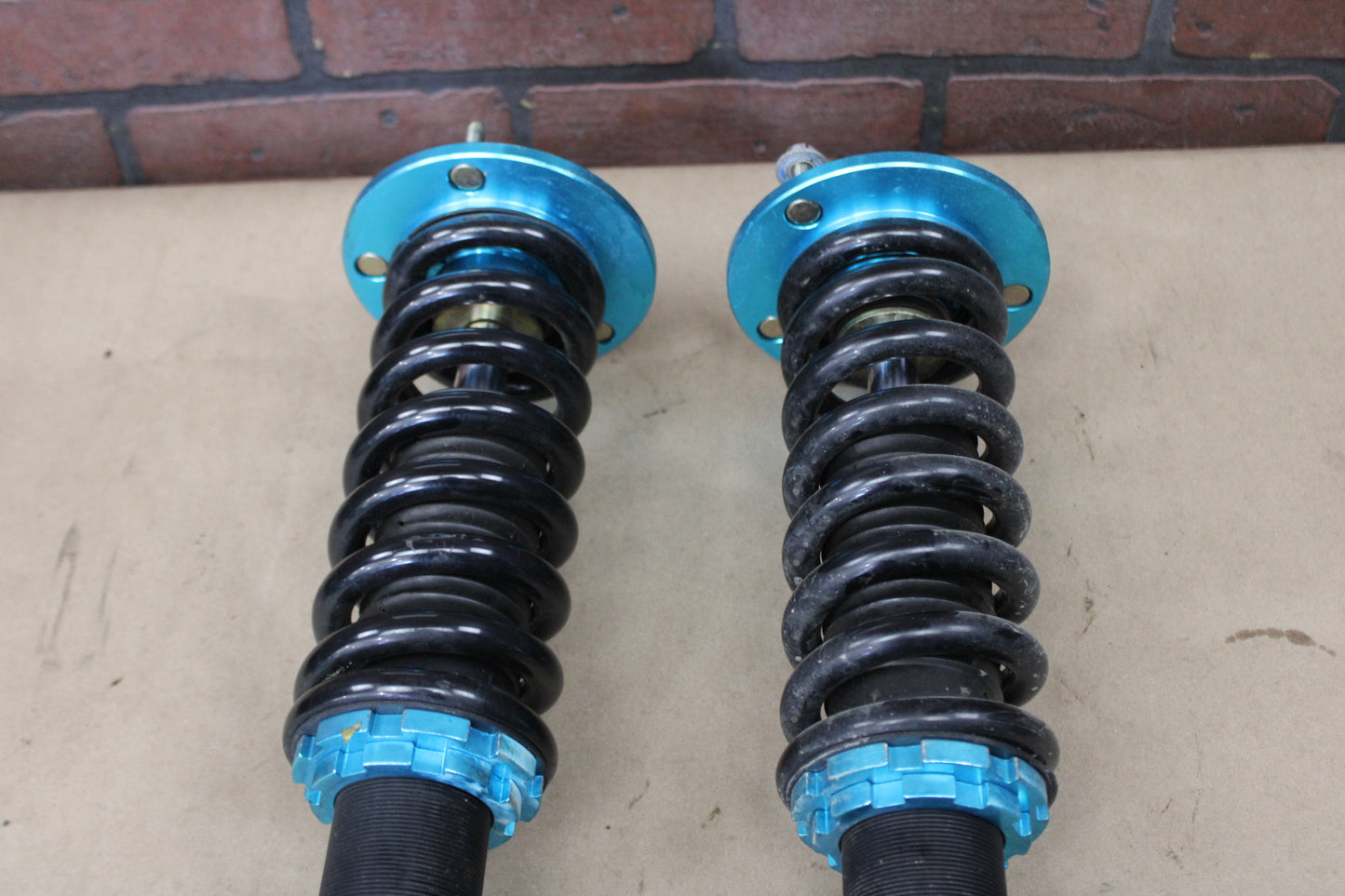 Megan Racing MR-CDK-DC06-EZII Coilovers Shock 2005-10 Dodge Charger Chrysler 300