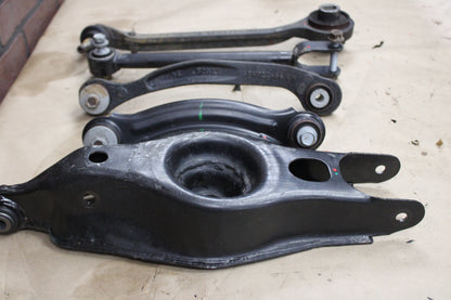05-10 Challenger Charger 300 Rear Passenger RH Side Suspension Control Arm Set