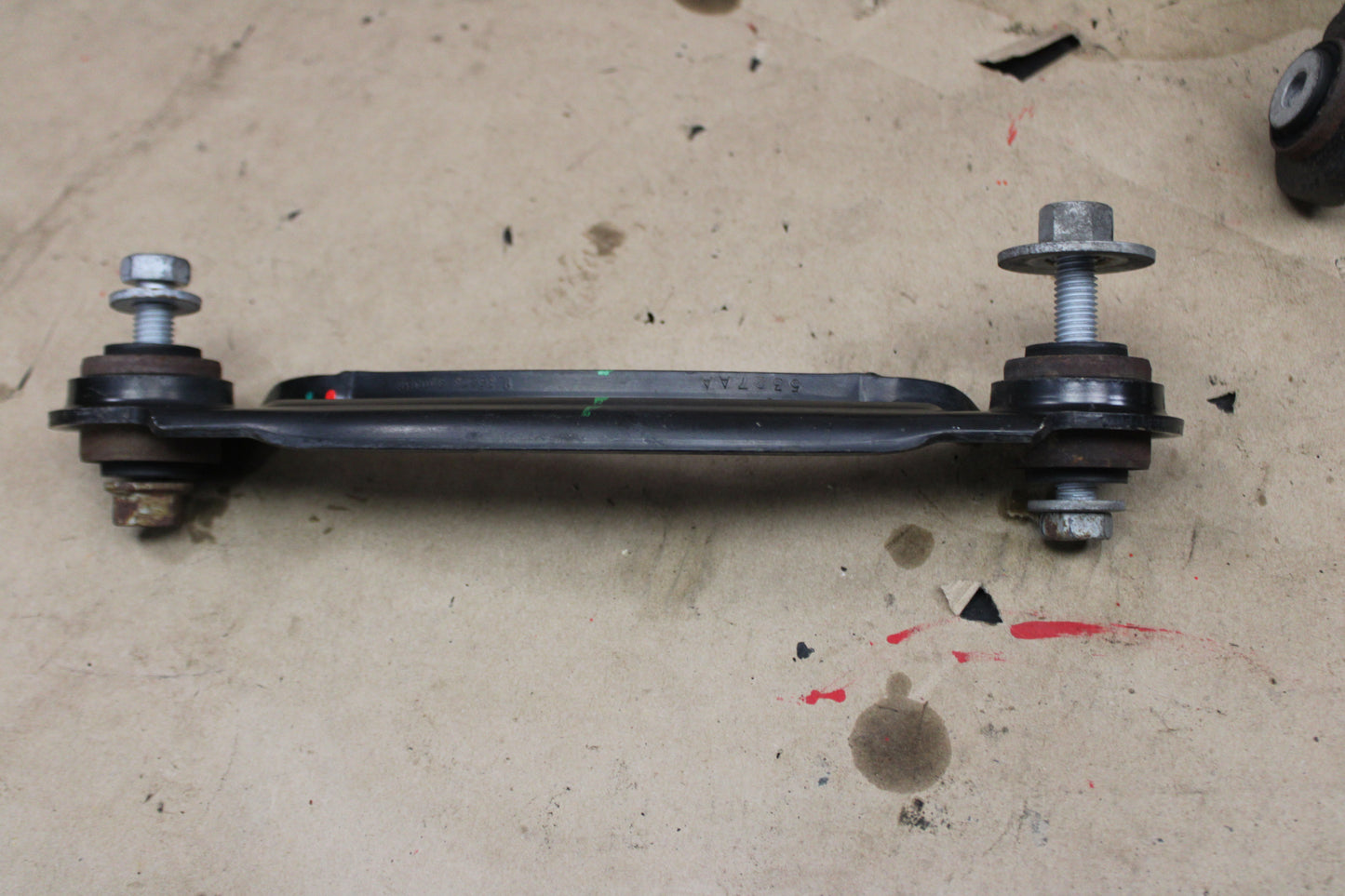 05-10 Challenger Charger 300 Rear Passenger RH Side Suspension Control Arm Set
