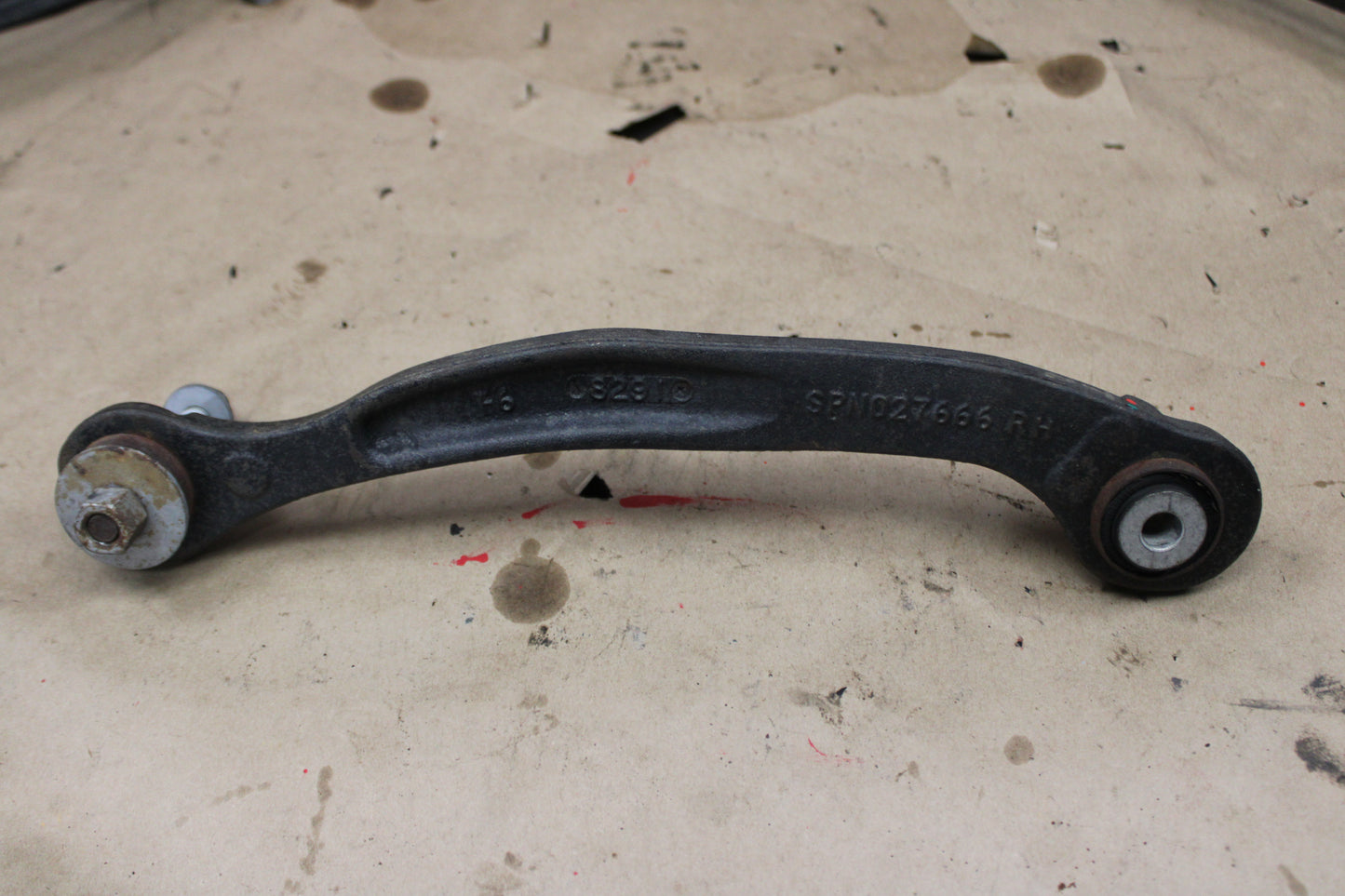05-10 Challenger Charger 300 Rear Passenger RH Side Suspension Control Arm Set