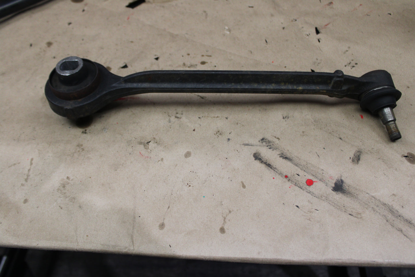 05-10 Challenger Charger 300 Rear Passenger RH Side Suspension Control Arm Set