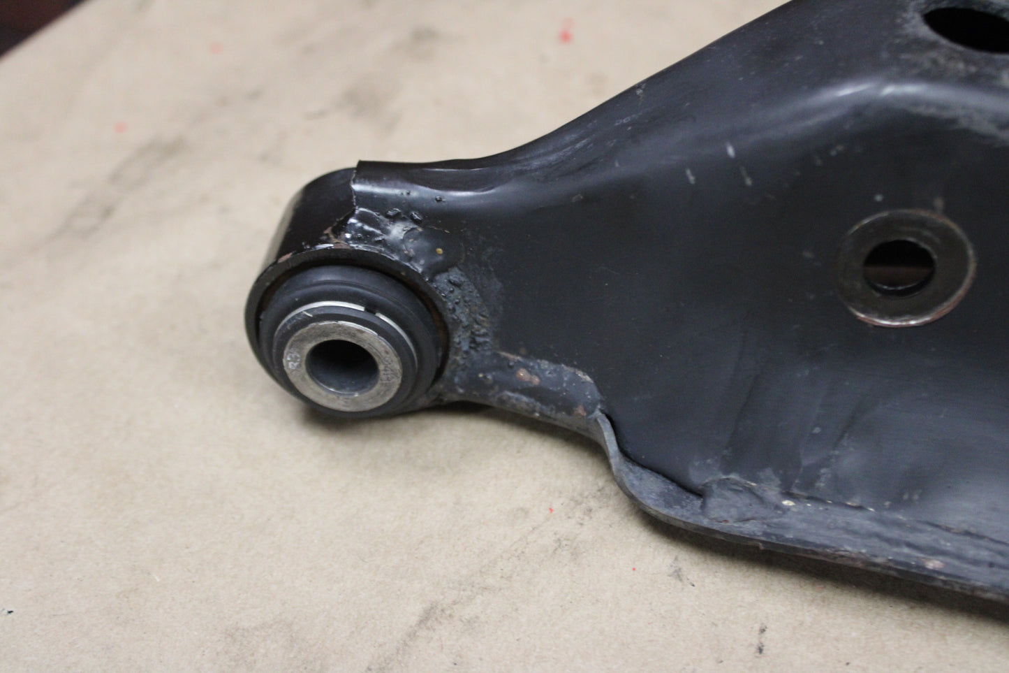05-10 Challenger Charger 300 Rear Driver Left Side Suspension Control Arm Set