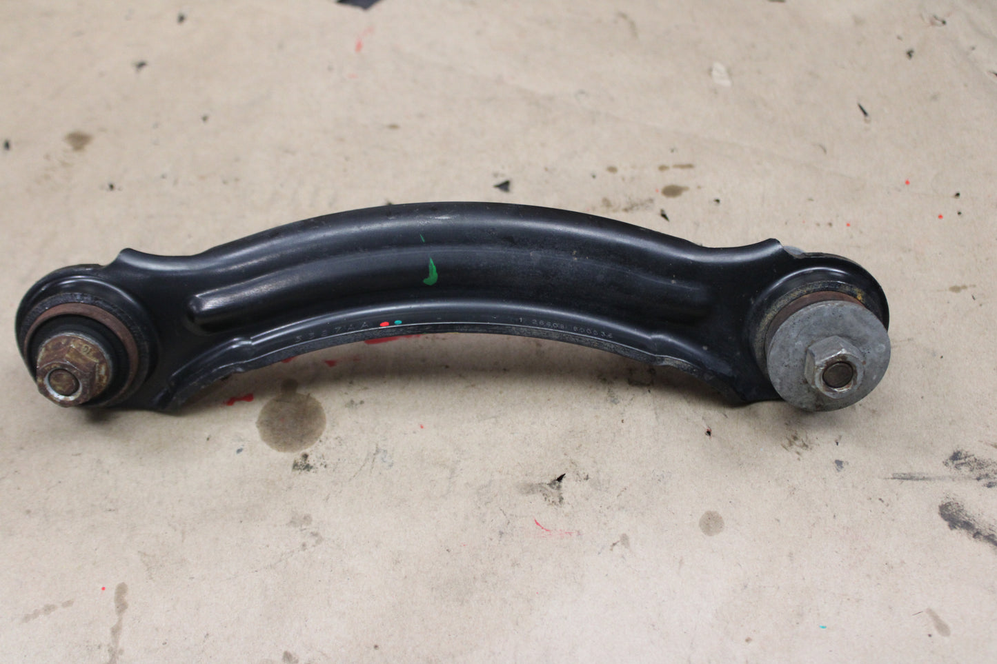 05-10 Challenger Charger 300 Rear Driver Left Side Suspension Control Arm Set