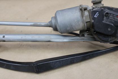 08-23 DODGE CHALLENGER WINDSHIELD WIPER LINKAGE W/ MOTOR 05028756AD