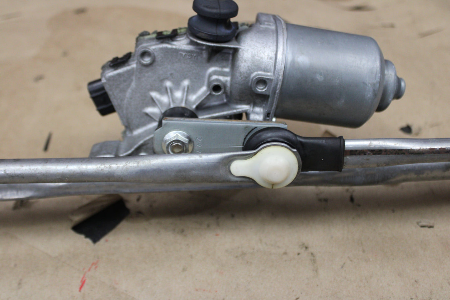 2008 - 2023 DODGE CHALLENGER FRONT WINDSHIELD WIPER LINKAGE W/ MOTOR OEM