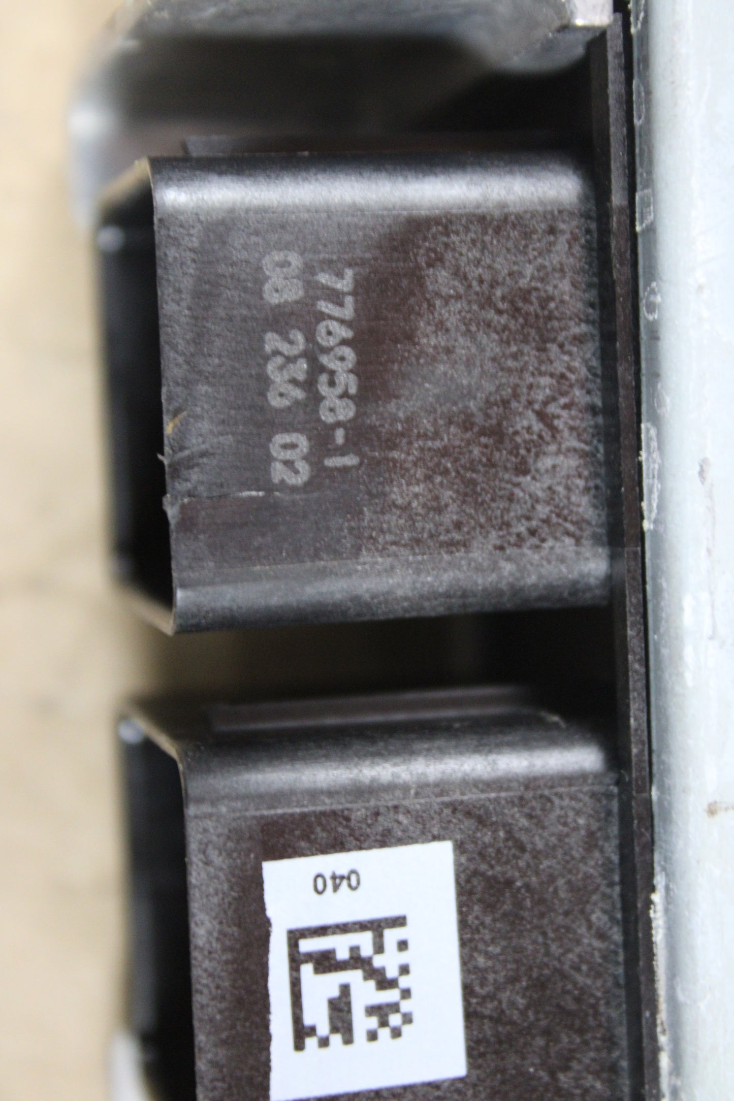2008-2009 DODGE CHALLENGER OCCUPANT RESTRAINT CONTROL MODULE 56054679AE