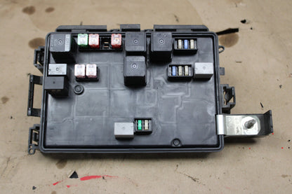 08-09 CHALLENGER CHARGER 300 ENGINE FUSE RELAY BOX GENUINE OEM 04692270AH