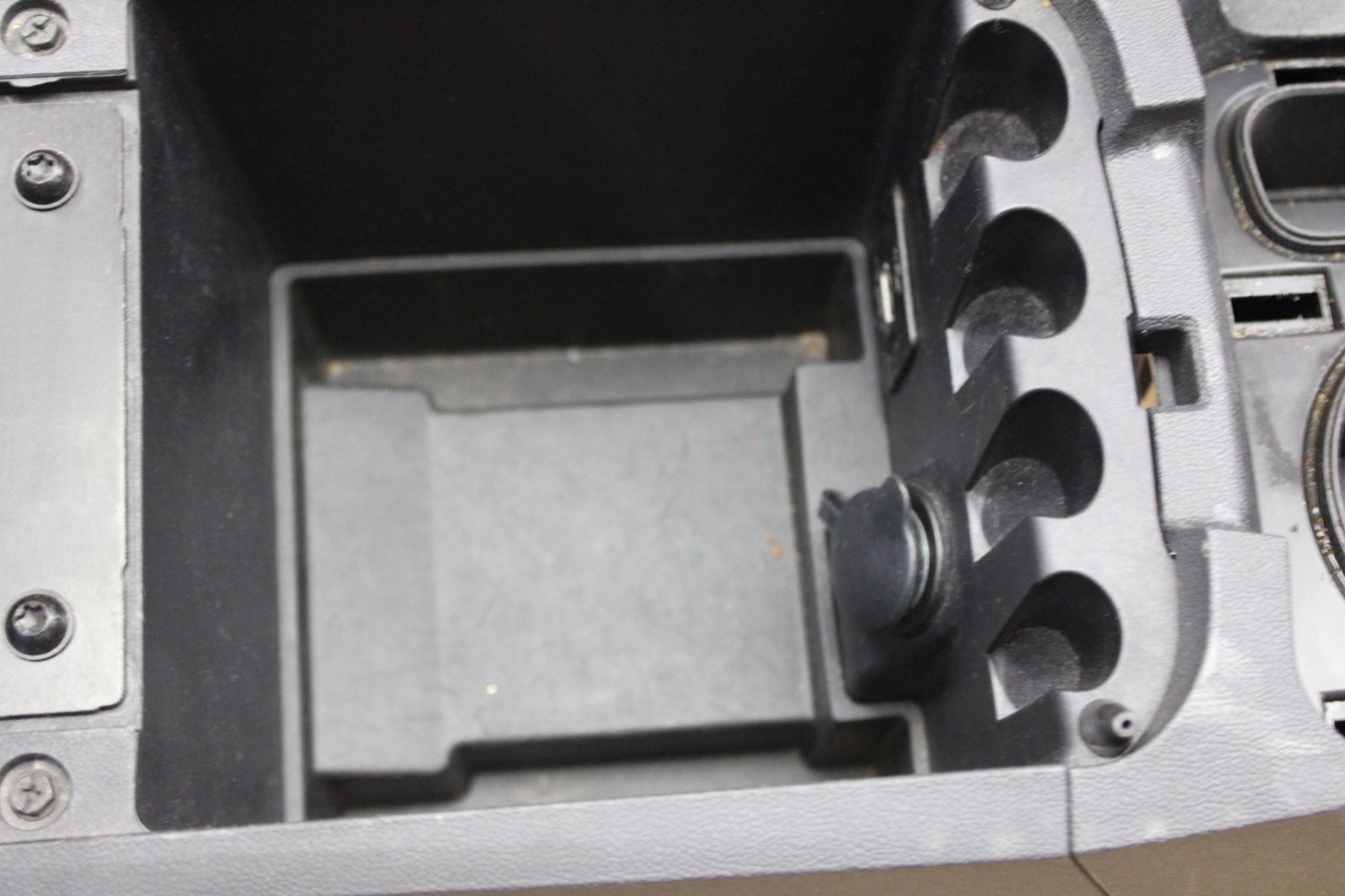 08-14 DODGE CHALLENGER SRT8 FRONT FLOOR CENTER CONSOLE OEM BLACK