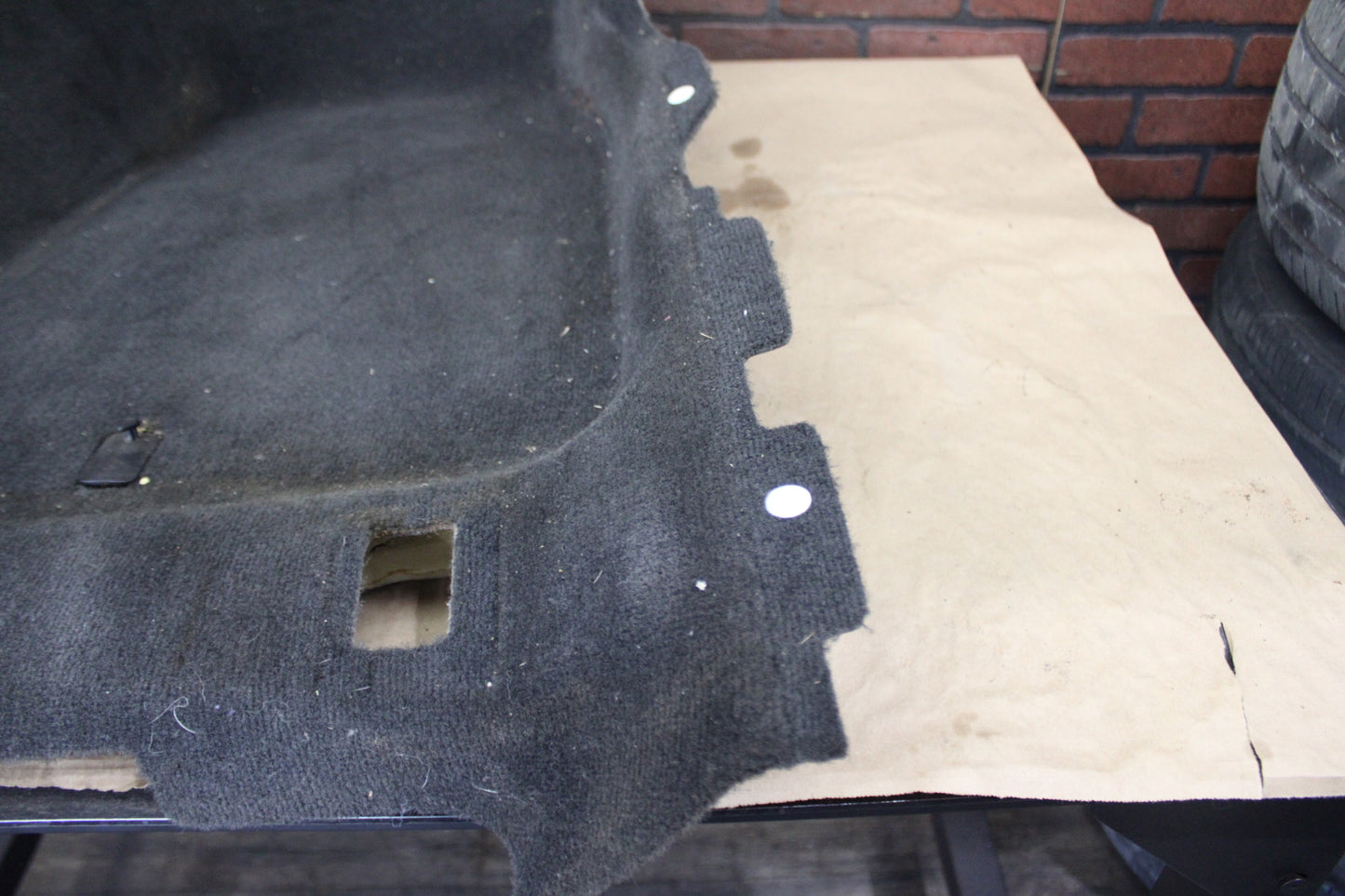 11-23 CHALLENGER SRT8 OEM FRONT PASSENGER RH FLOOR CARPET LINER