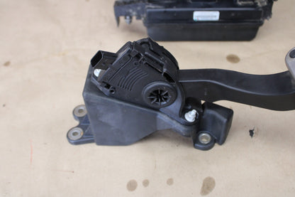 2012 Dodge Challenger SRT8 PCM ECU Ignition Pedal Package Assembly OEM