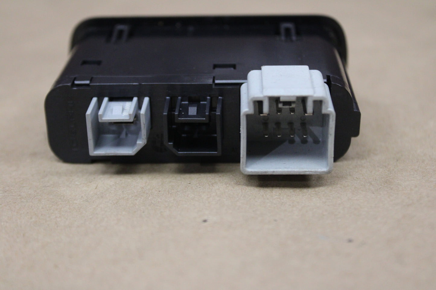 15 - 23 DODGE CHARGER CENTER CONSOLE LID LEATHER ARMREST WIRING USB PORT KIT OEM