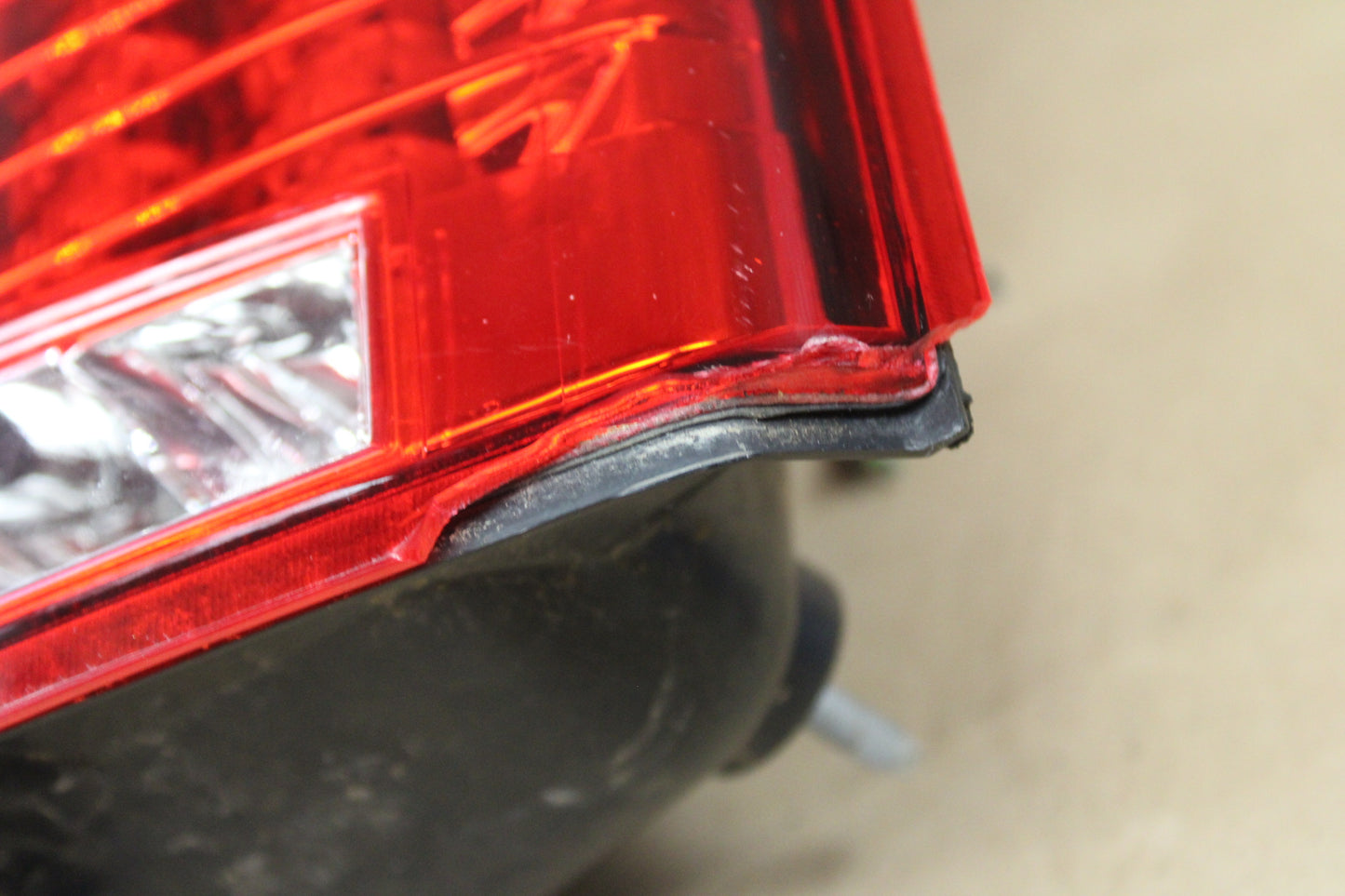 08-14 Escalade Cadillac CTS Rear Right Taillight Tail Light Lamp OEM 22806054
