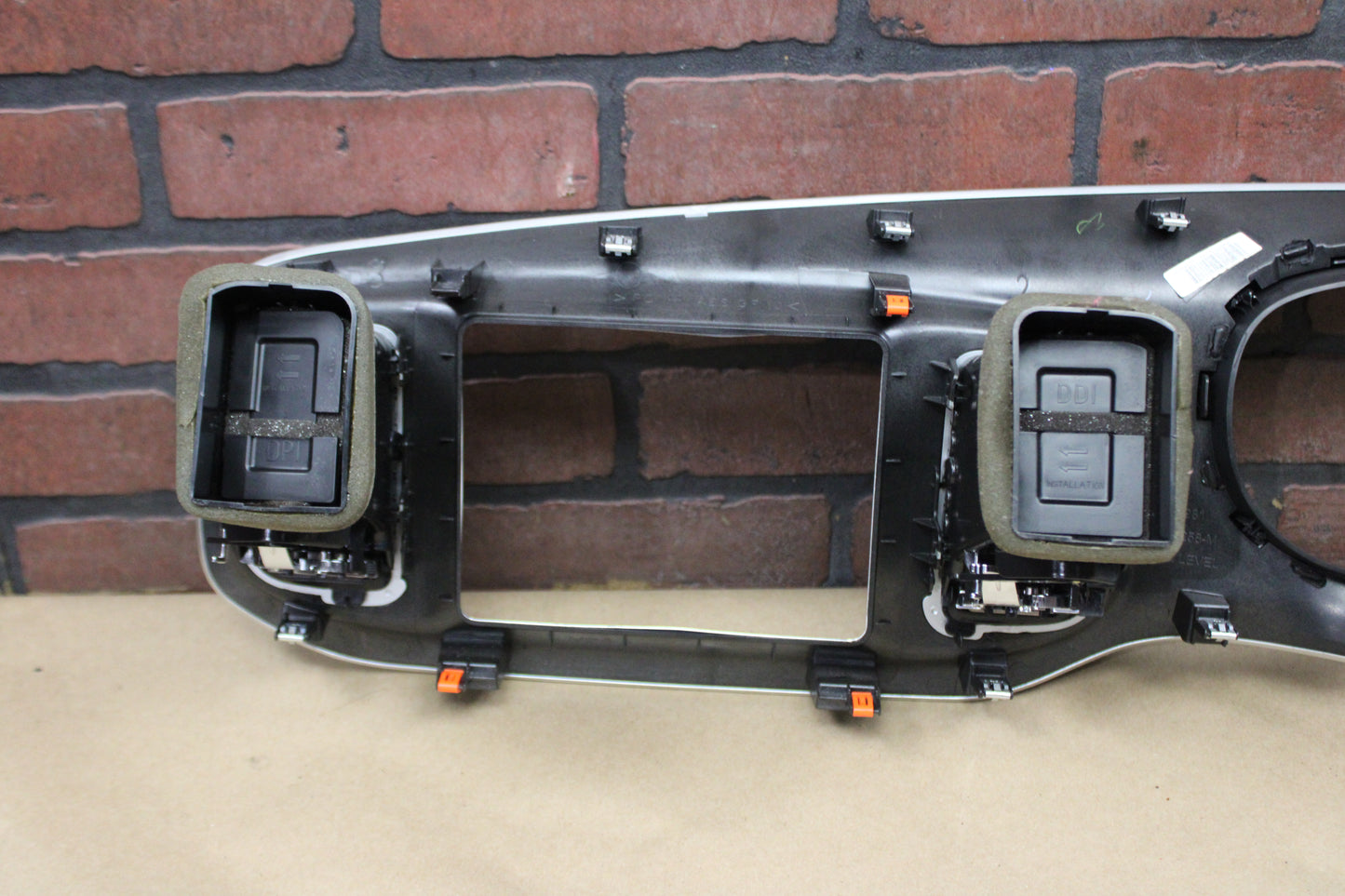 15-23 DODGE CHARGER FRONT DASH SPEEDOMETER RADIO BEZEL TRIM W/ VENTS OEM