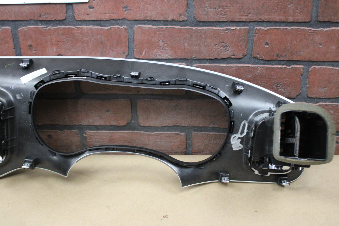 15-23 DODGE CHARGER FRONT DASH SPEEDOMETER RADIO BEZEL TRIM W/ VENTS OEM