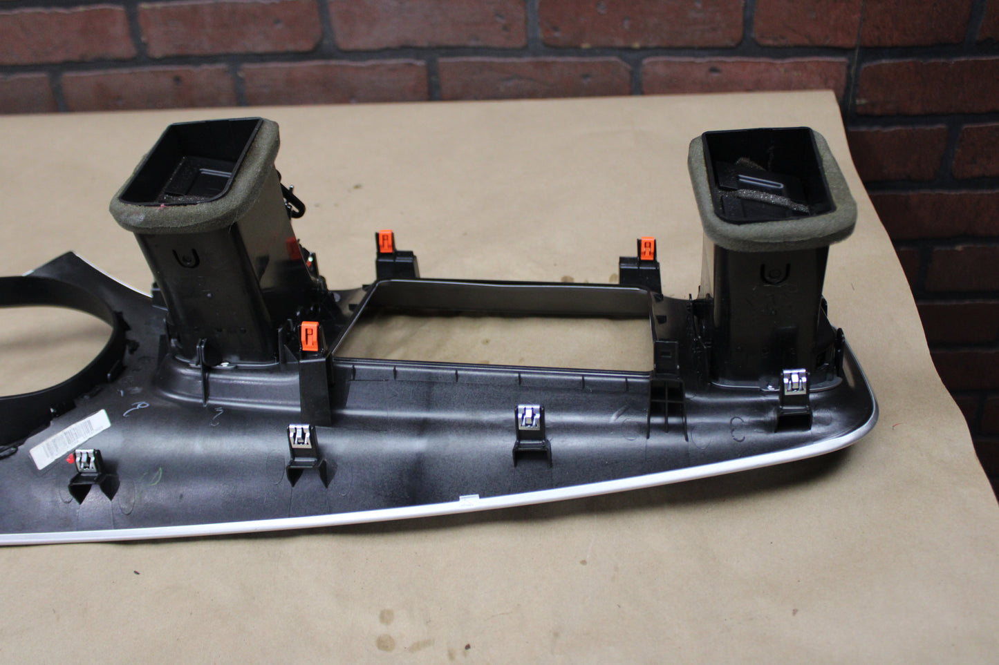 15-23 DODGE CHARGER FRONT DASH SPEEDOMETER RADIO BEZEL TRIM W/ VENTS OEM