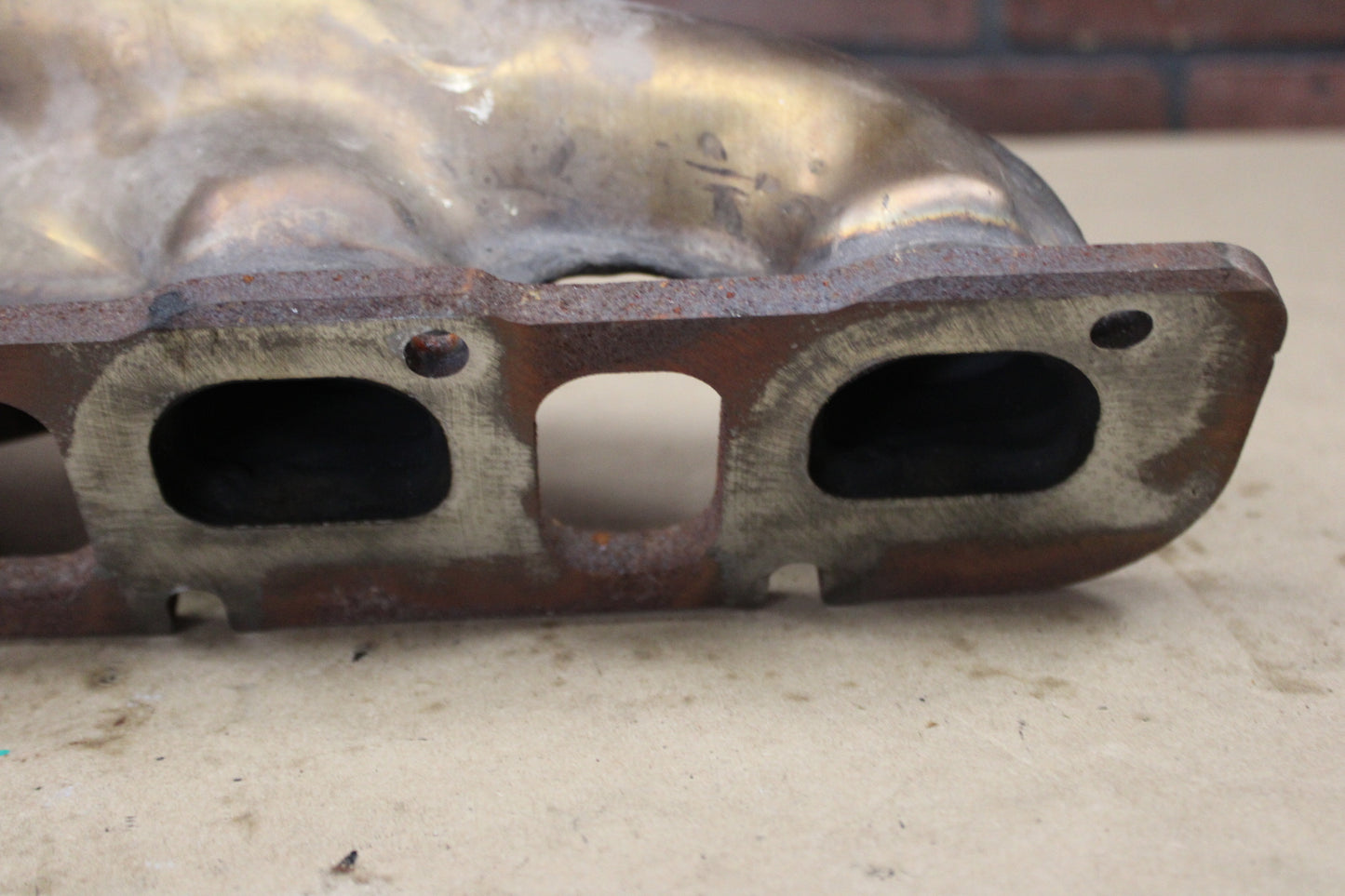 06-14 Challenger Charger 300 6.1 6.4 Driver LH Exhaust Manifold 5037633AF