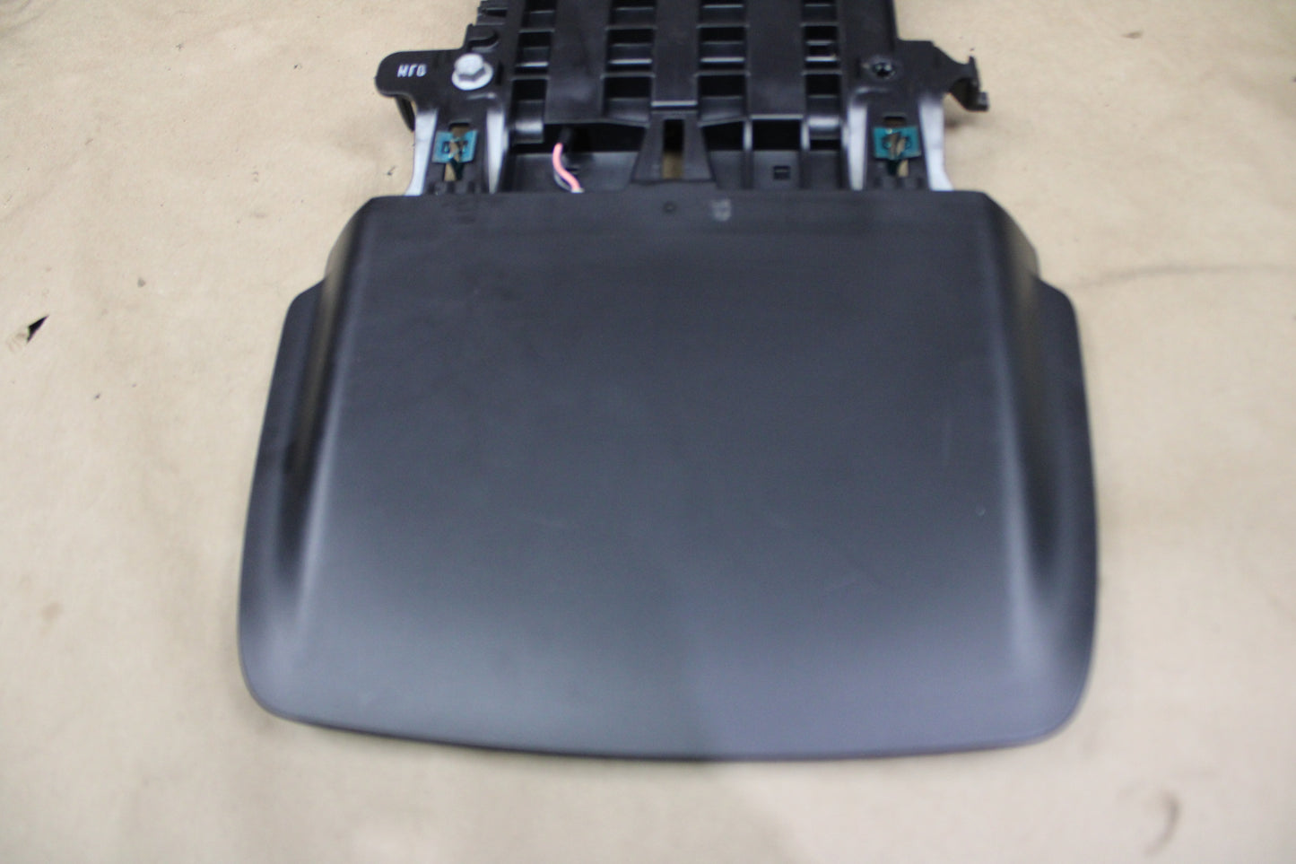 2015 - 2023 DODGE CHARGER REAR 3RD HIGH MOUNT BRAKE STOP LIGHT OEM 68402348AB