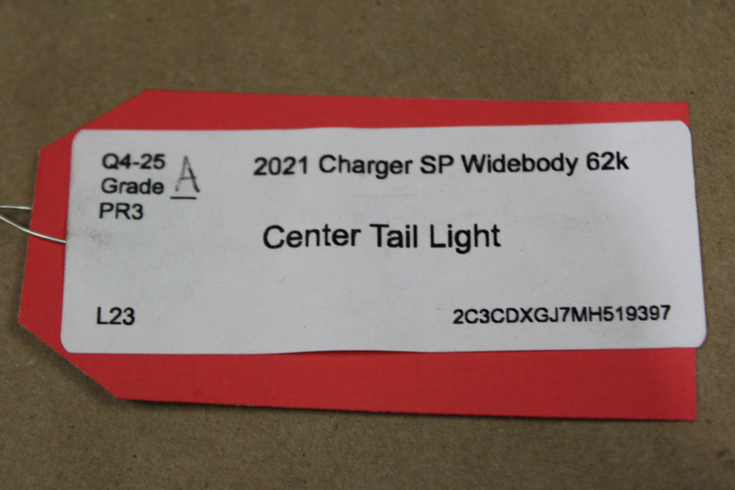 2015 - 2023 DODGE CHARGER TRUNK LID CENTER TAILLIGHT TAIL LIGHT LAMP OEM
