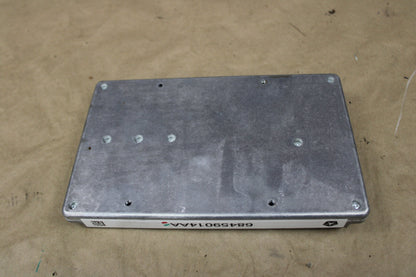 16-23 CHALLENGER CHARGER 300 AUDIO HARMAN KARDON GREENEDGE AMPLIFIER 68459014AA