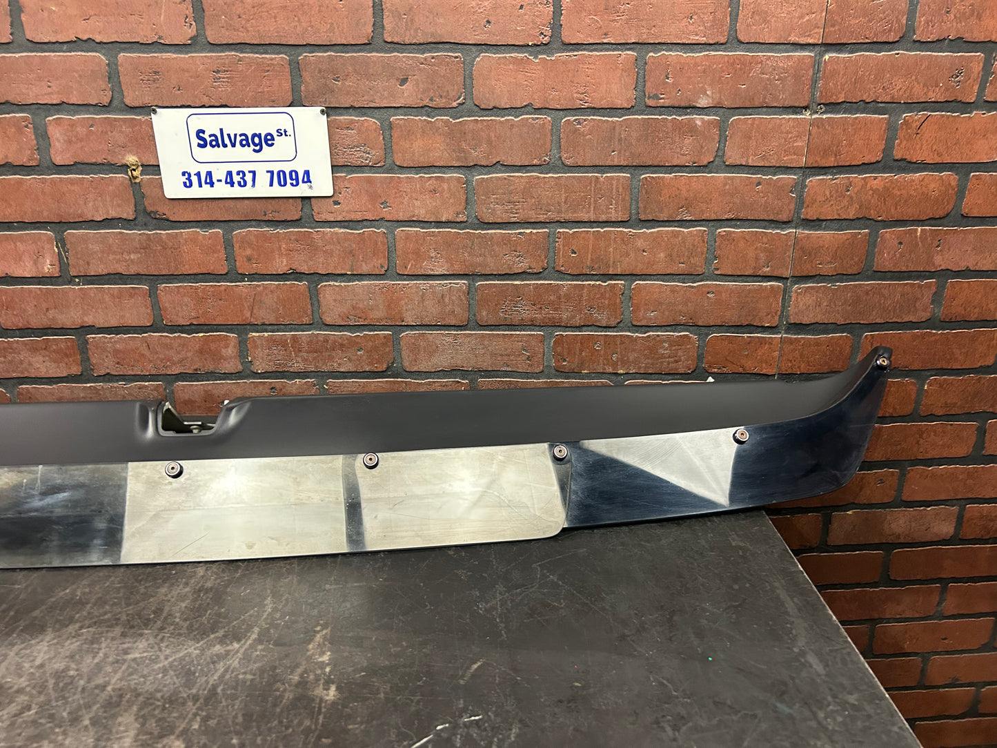 2019 - 2023 Dodge Challenger OEM Rear Trunk Decklid Spoiler Assembly Black